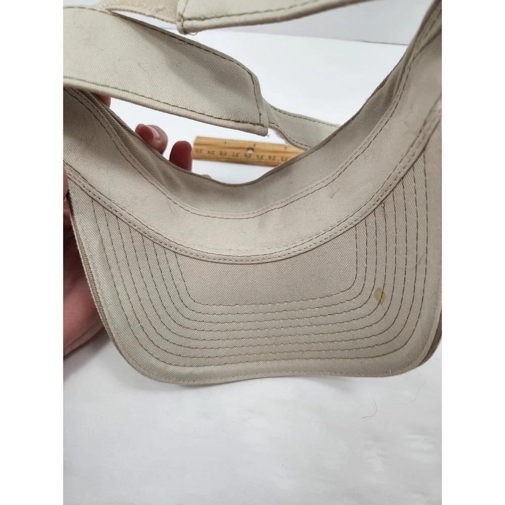 Cabel'a‎ sun visor - like new